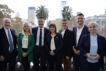 Bullrich, Petri y los candidatos a diputado nacional de la "Fuerza del Cambio"