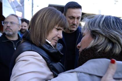 Bullrich recorrió Tres de Febrero junto a Diego Valenzuela, intendente local y aliado de Larreta