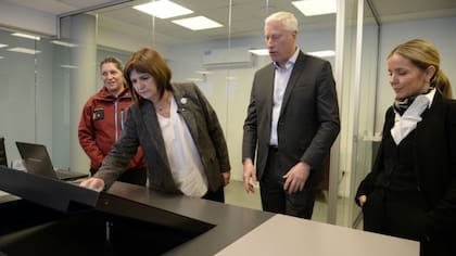 Bullrich se reunió con Gustavo Coria y Genoveva Ferrero