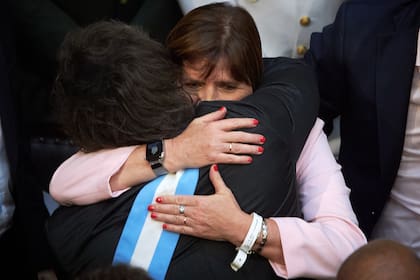 Bullrich suma influencia en el núcleo duro de Milei, lanza un “think tank” liberal y arma para 2025