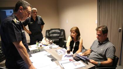 Bullrich y Ritondo se reunieron ayer para coordinar el operativo de búsqueda