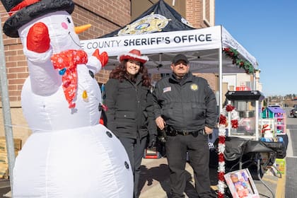 Buncombe ofrece una variedad de opciones para celebrar la temporada navideña (Buncombe County Schools)