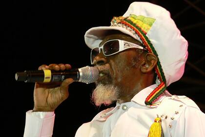 Bunny Wailer en 2008, en el festival Smile Jamaica Concert