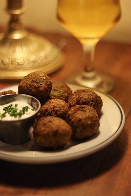 Buñuelos, un clásico del bar notable.