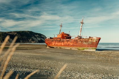 Buque Desdémona encallado en Cabo San Pablo. (FOTO: INFUETUR/@TURISMOTDF)