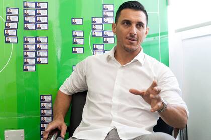 Burdisso: "Lamentablemente, en este país no puedo hablar de River, siempre me van a poner en alguna vereda"