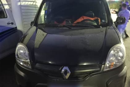 La camioneta donde habría sido abusado la joven