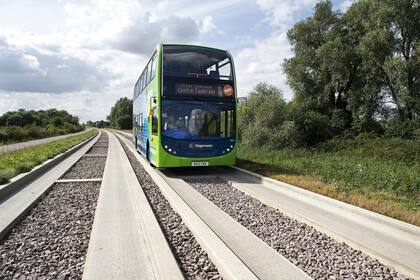 Bus Rapid Transit (BRT), una posible solución con caminos especiales y ómnibus a gas para el transporte de pasajeros