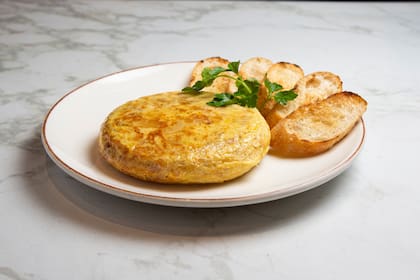 “Buscamos homogeneidad porque queremos que toda la tortilla tenga el mismo nivel de cremosidad", detalla Delex Baptiste, chef de Tanta