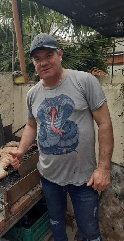 Buscan a dos pescadores que desaparecieron en el Río de la Plata, a la altura de Villa Domínico, este domingo por la tarde.