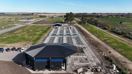 Bustillo resaltó: “Es un evento muy importante, no sólo por la exposición sino también para poder presentarle a los socios este nuevo Centro que hemos realizado con muchísimo esfuerzo, con una inversión importante y con recursos que la Asociación ha ido administrando de los distintos programas que aportan los socios"