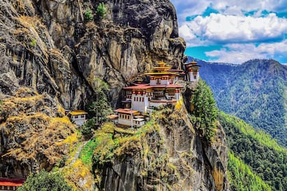 Bután está regida por elReino Budista Mahāyāna