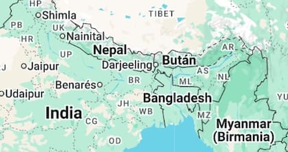Bután tiene una población de 800.000 habitantes y una extensión de 38.394 km2