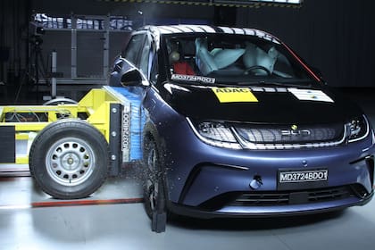 BYD Dolphin Plus de siete airbags testeado en Latin NCAP (no se comercializa de momento en la Argentina)