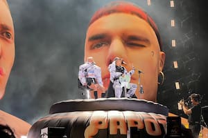 A un año del recital que los volvió megafamosos, Ca7riel y Paco abrieron el show de Kendrick Lamar en River