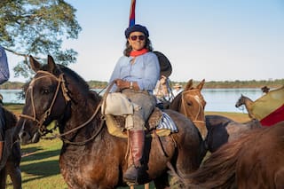 La familia que hace 54 años organizó una cabalgata popular y cada año la reedita en homenaje a San Martín