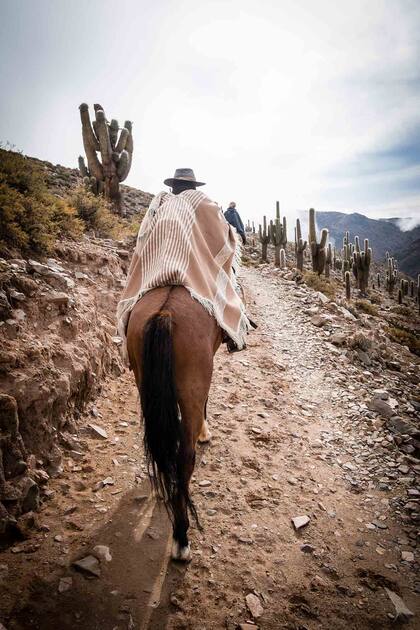 Cabalgata con Santiago Carrillo en Jujuy.