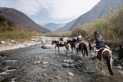 Cabalgata por Cabra Horco.