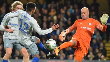 Caballero, en acción ante Lennon