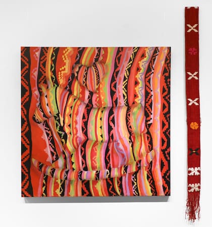 "Caballito de mi infancia" y una faja de Gumersinda Dinamarca