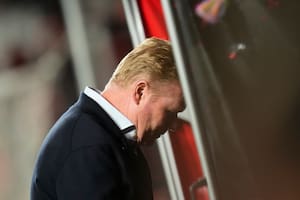 Barcelona despidió a Ronald Koeman: la crisis después de la salida de Messi