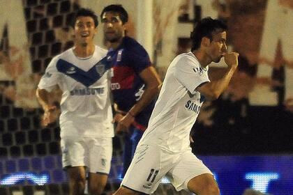 Cabral festeja el gol del triunfo ante Tigre