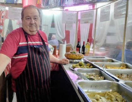 Cacho Russo, nieto del pionero, actualmente a cargo del local