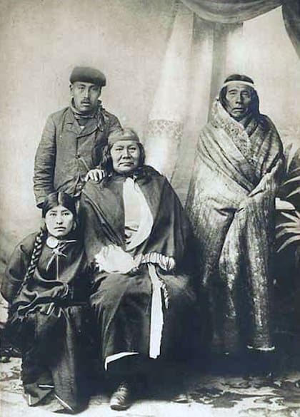 Cacique Mulato y su familia