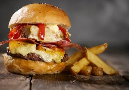 Cada barrio tiene su hamburguesa, ¡y es una más potente que otra!