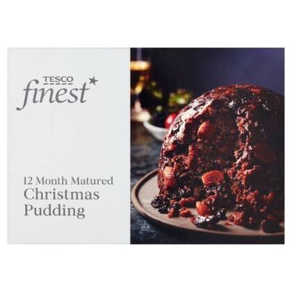 Cada budín cuesta diez dólares y pesa 800 gramos