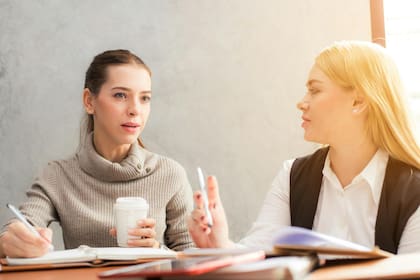 Cada empresa decide qué beneficios recibirán sus trabajadores. Foto: Pexels