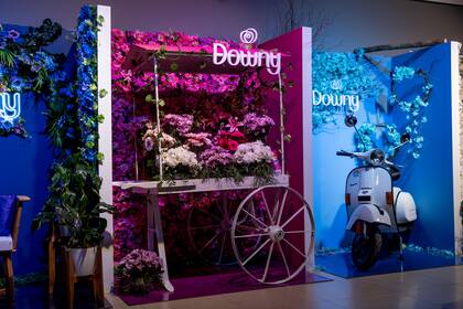 Cada espacio para las fotos estaba decorado y ambientado según el estilo de cada fragancia.