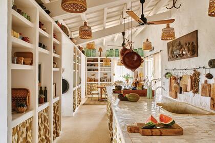 Cada espacio, una delicia en la casa menorquina de Luis Laplace.