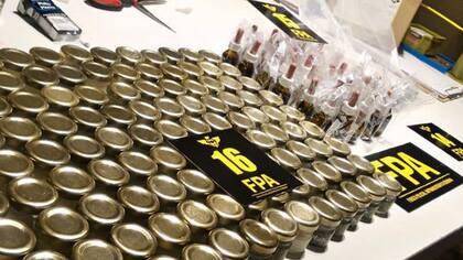 Cada frasco de aceite de cannabis se comercializaba en Córdoba a $1500