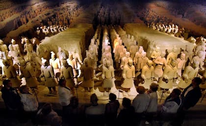 Así se exponen los guerreros de terracota. Cada soldado tiene un rostro distinto