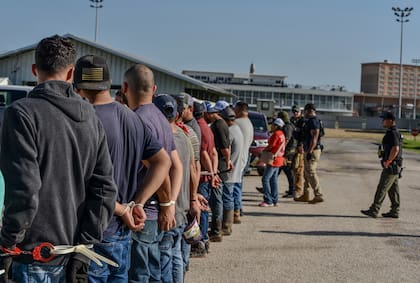 Cada instalación impone reglas distintas para llamadas, depósitos de dinero y videovisitas; conviene pedirlas por teléfono antes de acudir