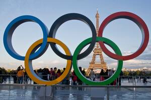 La sorpresa de las medallas olímpicas y paralímpicas de París 2024: honor y souvenir para los atletas