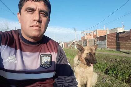 Cada vez que hay maltrato animal, lo llaman a Ezequiel