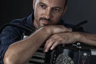 Con un oficio muy peculiar vivía bien en Bs. As., Argentina cambió, y hoy halló un equilibrio ideal