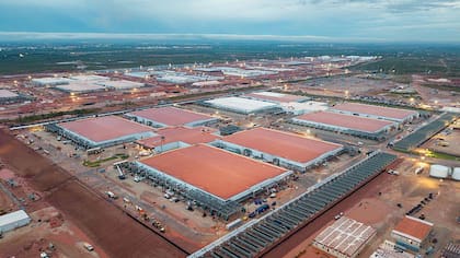 Cada vez se necesitan centros de datos y otras infraestructuras más grandes para la inteligencia artificial.