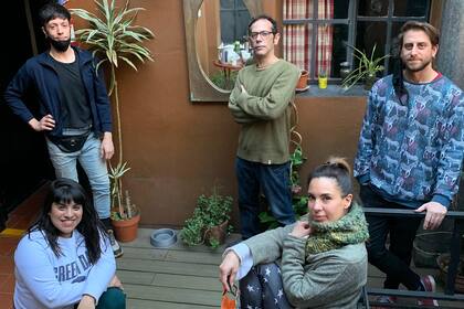 Roberto Peloni, Tatiana Luna, Gustavo Monje, Flavia Pereda y Sacha Bercovich harán Canciones con gracia