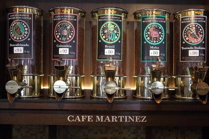Café. La expansión de una empresa
familiar que nació en 1928Los descendientes de Atiliano Martínez continúan hoy
con su legado; tienen tiendas en Paraguay, Uruguay y Bolivia
