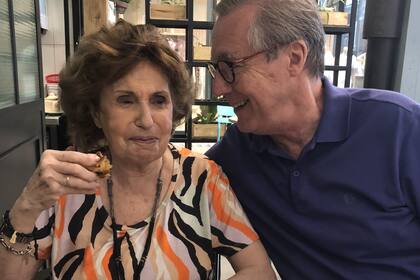 Cafecito en Buenos Aires, con la suegra.