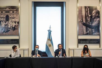 Cafiero, Kulfas, Español y Costa