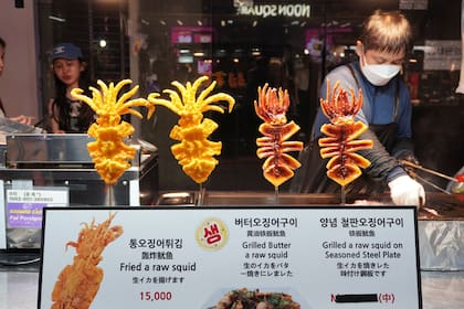 Calamares fritos según la cocina callejera coreana