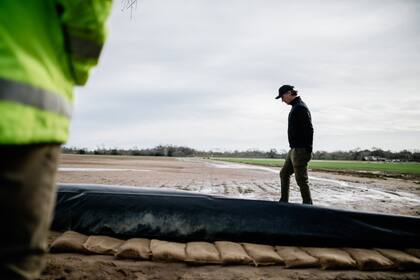 California enfrenta un déficit presupuestario de 68 mil millones de dólares, lo que complica la financiación de la propuesta