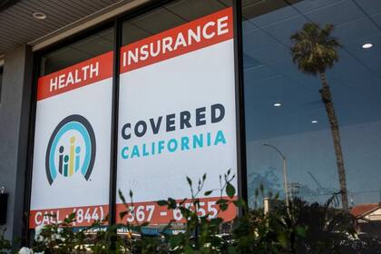 California es uno de los estados que aplican multas por no tener seguro médico (Archivo)