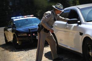 California y una ley que puede ocasionar multas si se estaciona en donde no debe