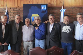 Gremios, en campaña pero sin candidato