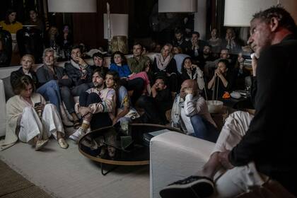 Calu Rivero, el Chino Moro y Mike Amigorena son algunas de las celebridades que dijeron presente en la reunión organizada por el creador de Osklen